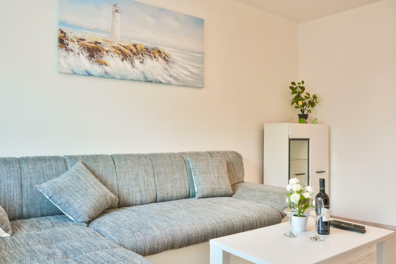 Domo Appartement Senj  Buitenkant foto