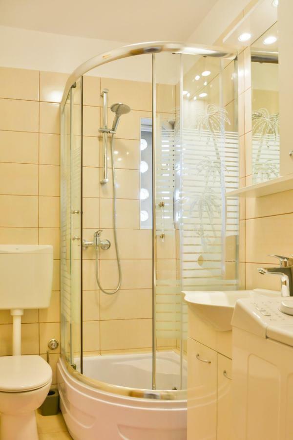 Domo Appartement Senj  Buitenkant foto